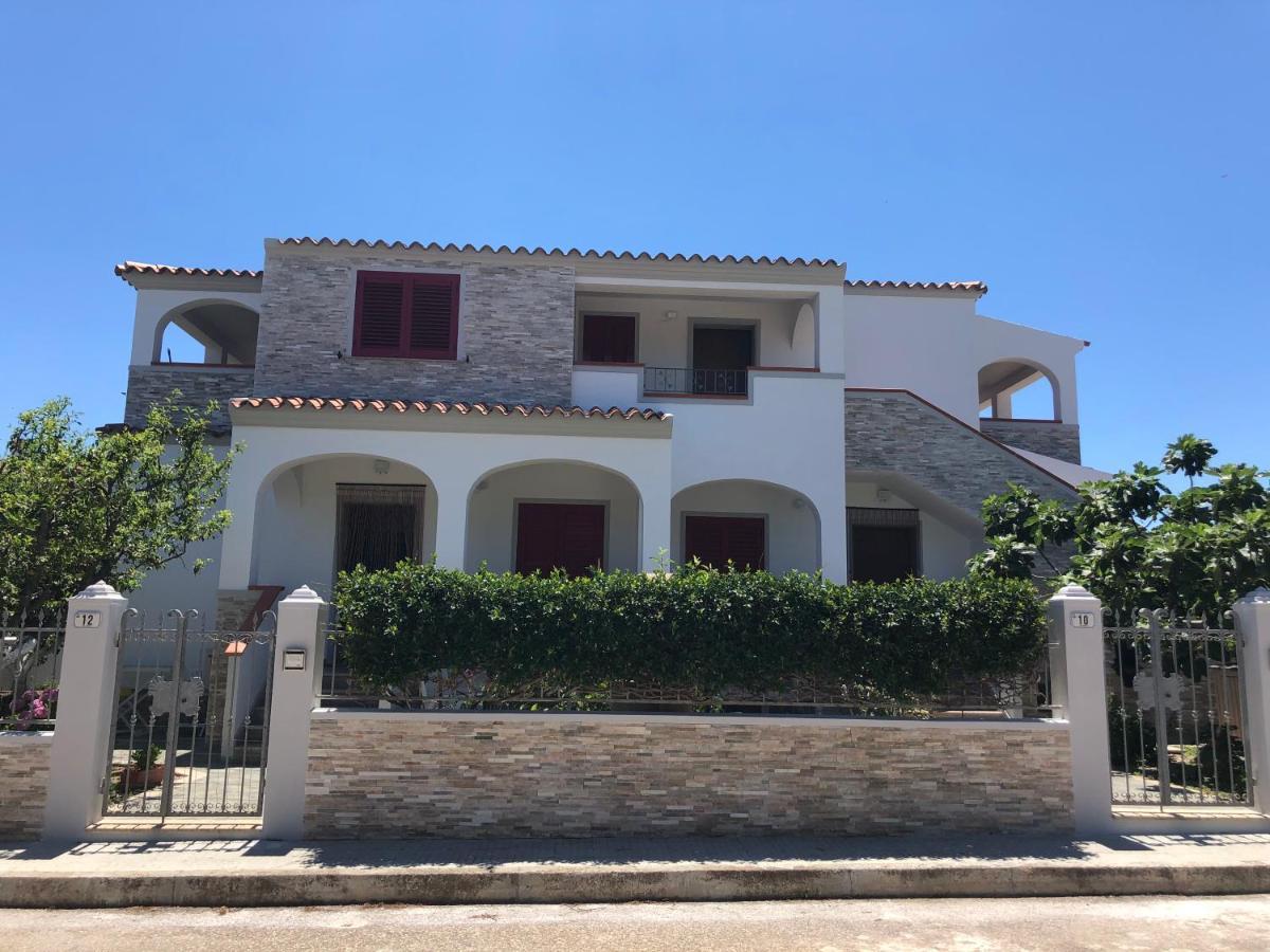 Appartamento In Villa Andreina Orosei Bagian luar foto