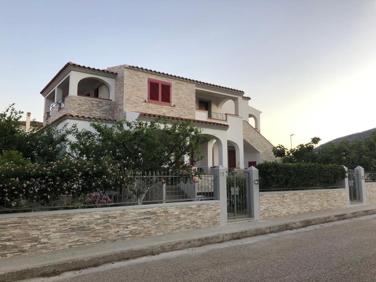 Appartamento In Villa Andreina Orosei Bagian luar foto