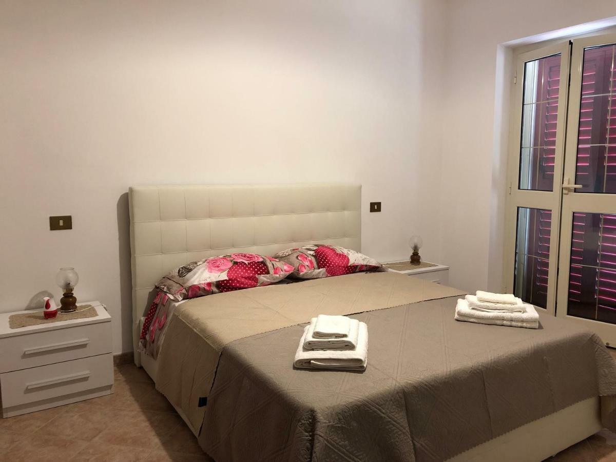 Appartamento In Villa Andreina Orosei Bagian luar foto
