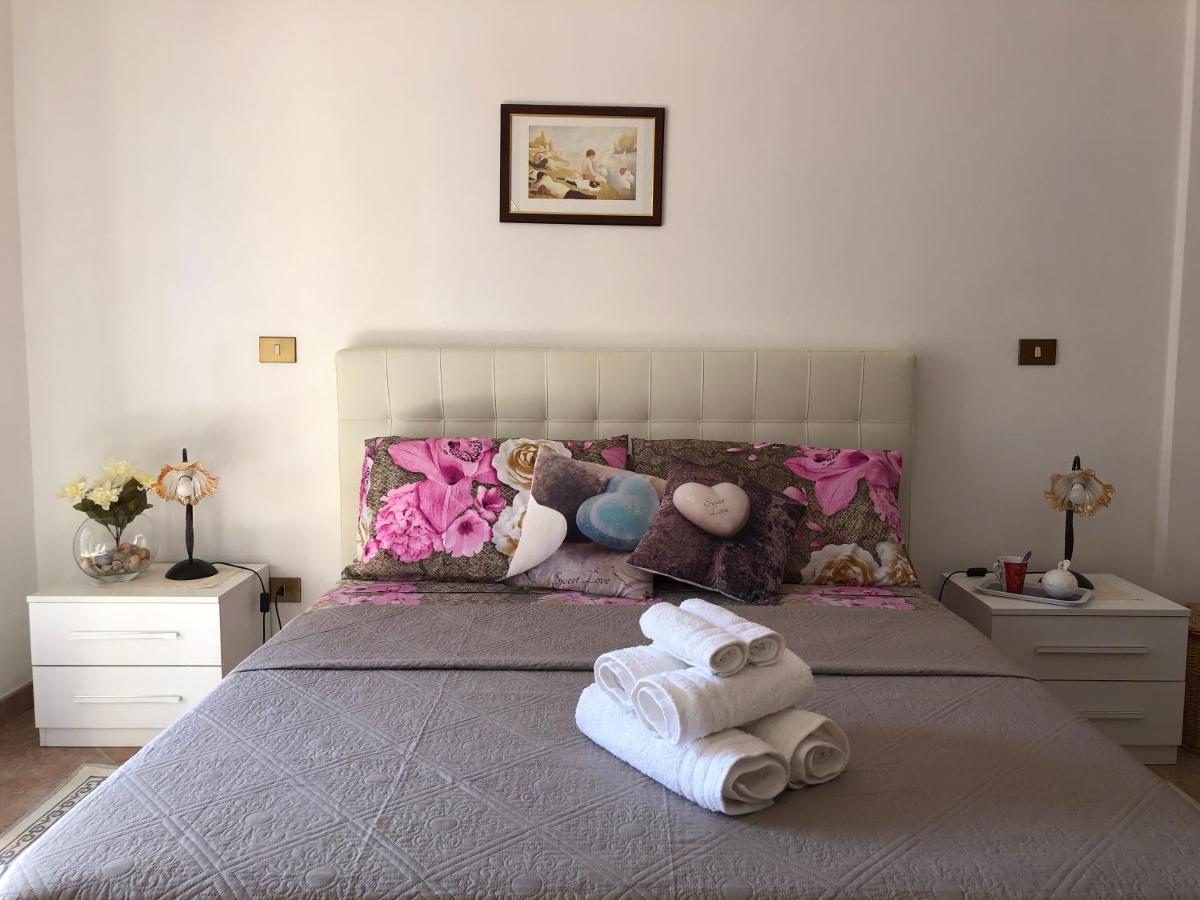 Appartamento In Villa Andreina Orosei Bagian luar foto